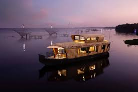 Discover Alleppey's Finest Luxury Houseboat Experience